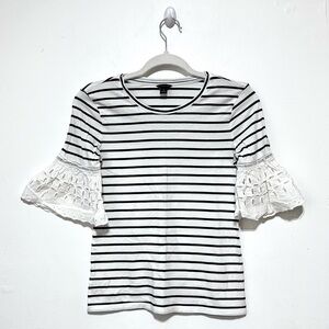 EUC Ann Taylor Round Neck Cut Out 3/4 Sleeves Striped Fitted Shirt Blouse Sz XS